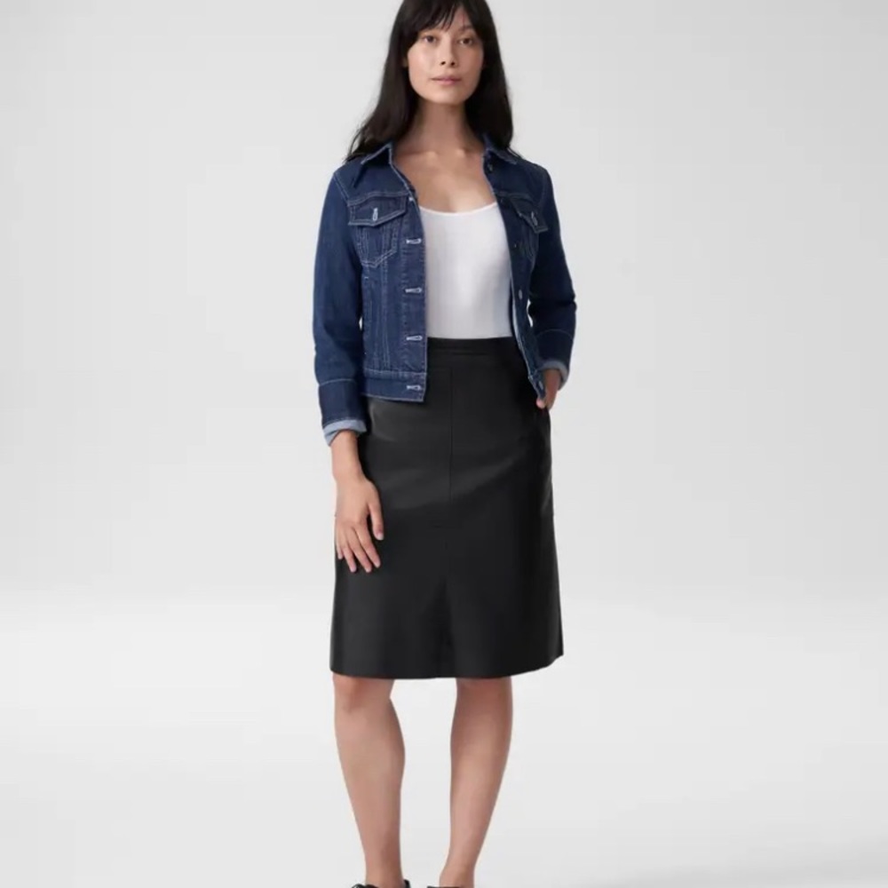 NWOT Taylor Vegan Leather Skirt Size S (14-16)